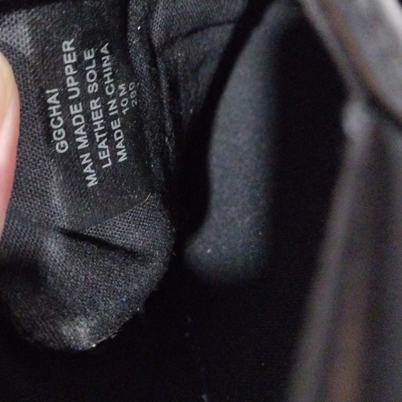 G by Guess black sneakers. Size 10. Mint condition - Picture 2 of 13